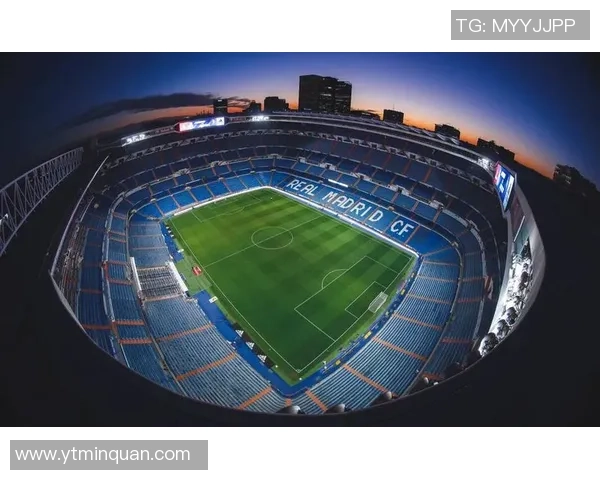 探索英文足球的魅力与历史让我们一起走进绿茵场的精彩世界 探索英文足球的魅力与历史让我们一起走进绿茵场的精彩世界