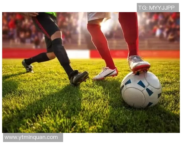 足球宝宝写真展现小小球迷的可爱瞬间与成长故事 足球宝宝写真展现小小球迷的可爱瞬间与成长故事